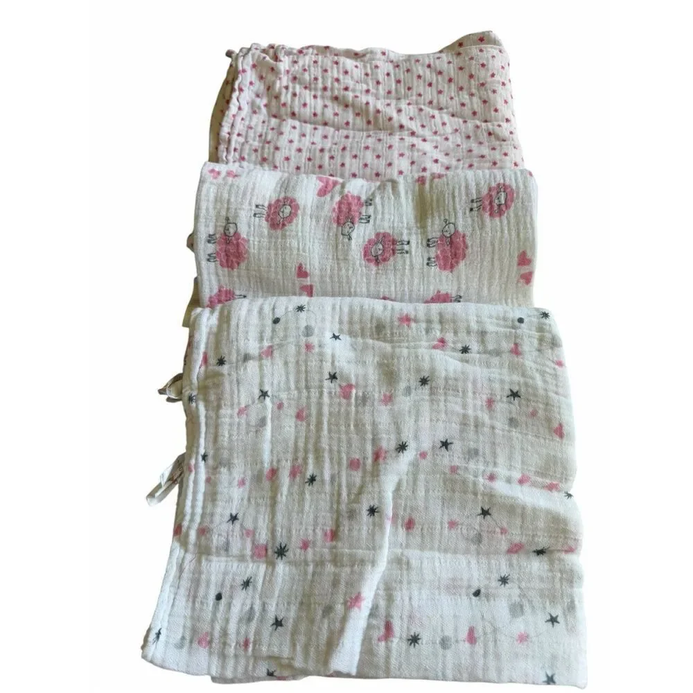 Aden & Anais 7 Blanket Swaddles and a small baby cuddle Pink White